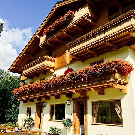 Pension Enzian Saalbach-Hinterglemm Exterior photo