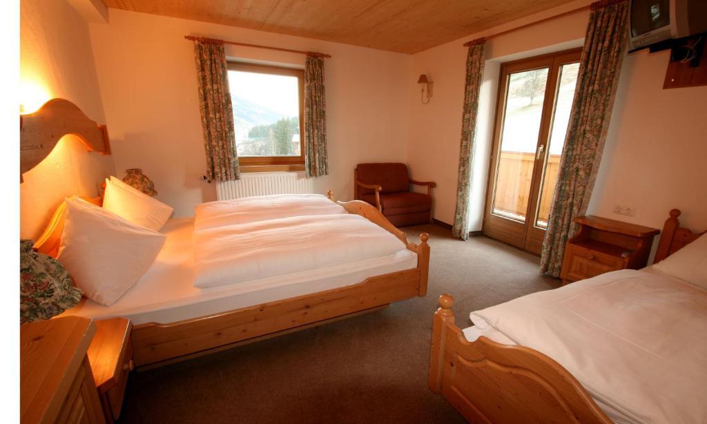 Pension Enzian Saalbach-Hinterglemm Exterior photo