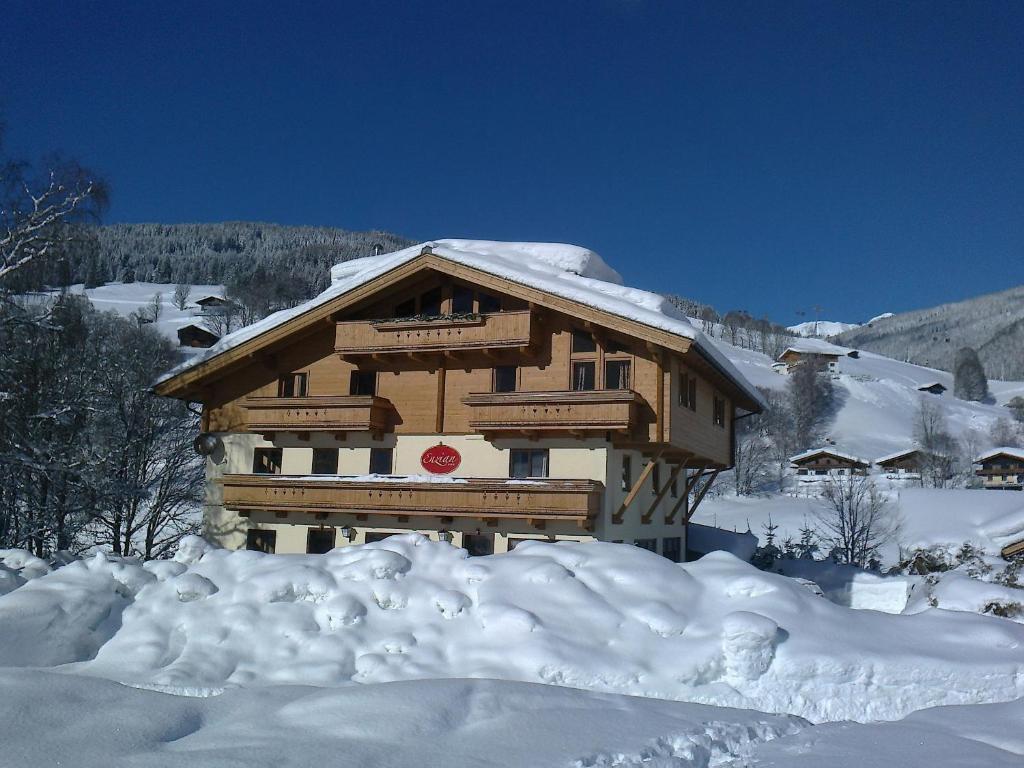 Pension Enzian Saalbach-Hinterglemm Exterior photo