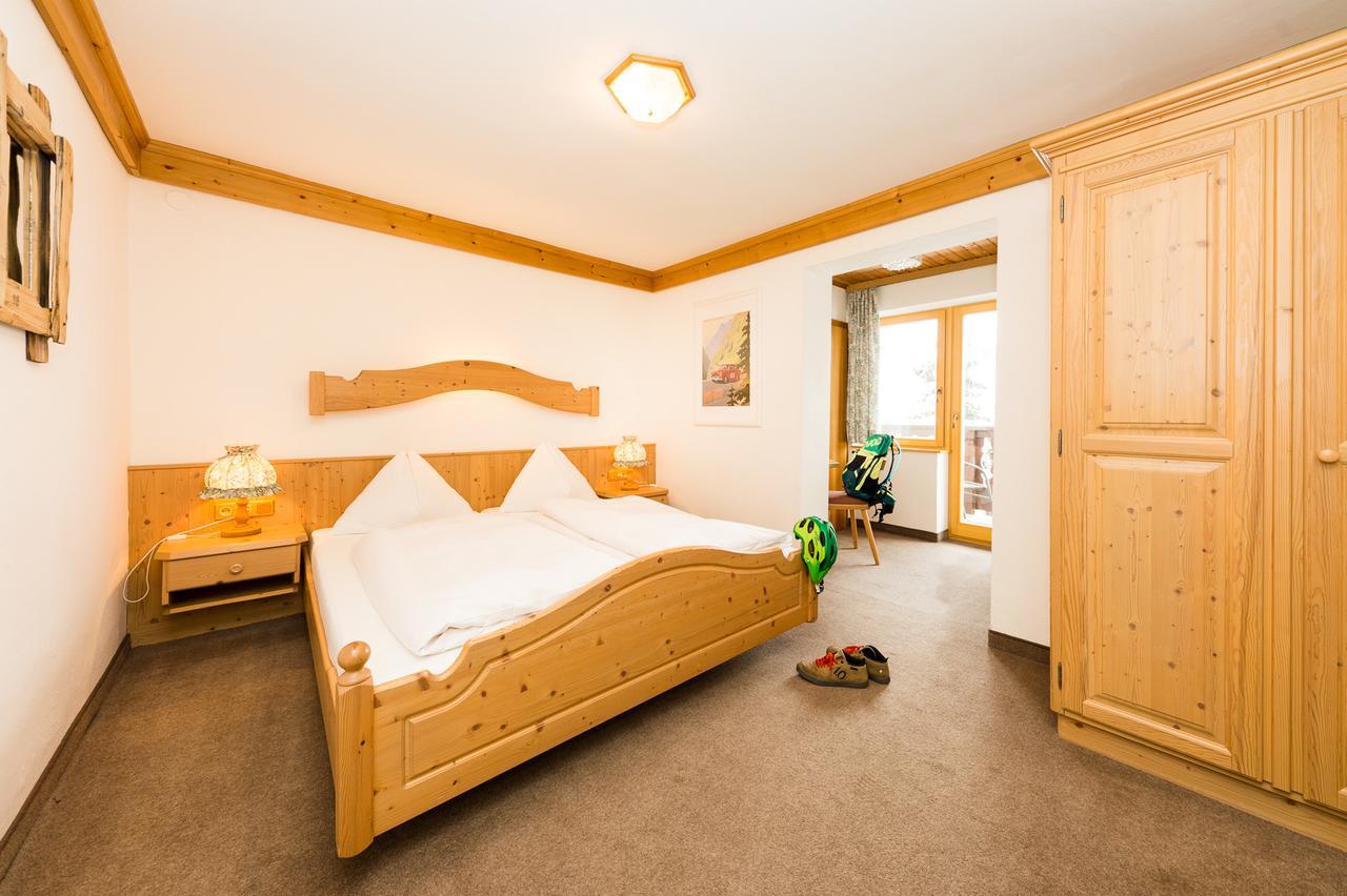 Pension Enzian Saalbach-Hinterglemm Exterior photo