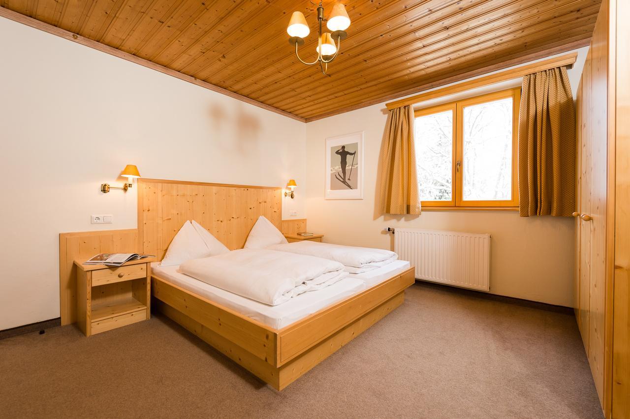 Pension Enzian Saalbach-Hinterglemm Exterior photo