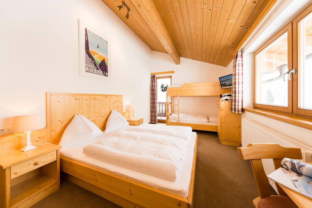 Pension Enzian Saalbach-Hinterglemm Exterior photo