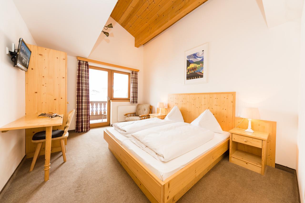 Pension Enzian Saalbach-Hinterglemm Exterior photo
